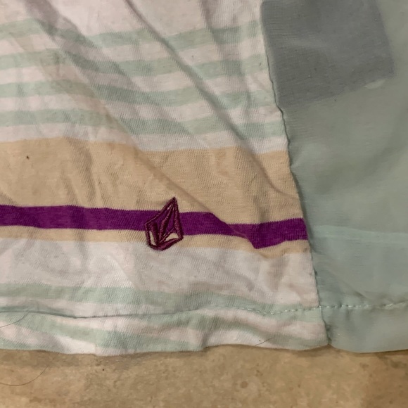 Volcom tank stripe & sheer LG (14) - Picture 3 of 5